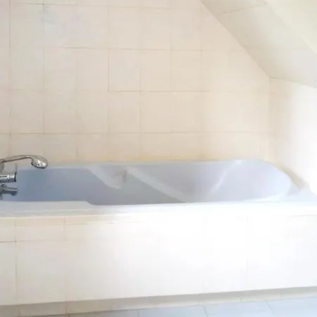 De Charme A Avec Piscine Privee